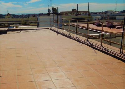 Rehabilitación de terraza en calle de Colombia, Madrid